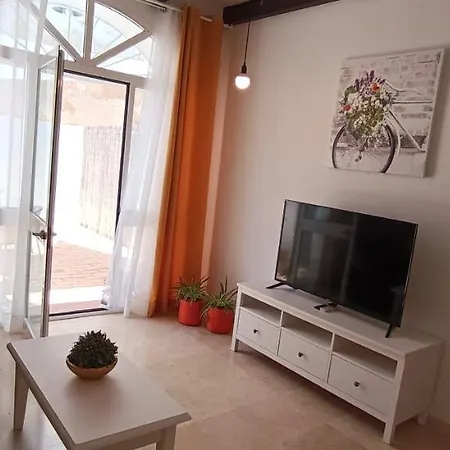 Pale Cream Apartment *